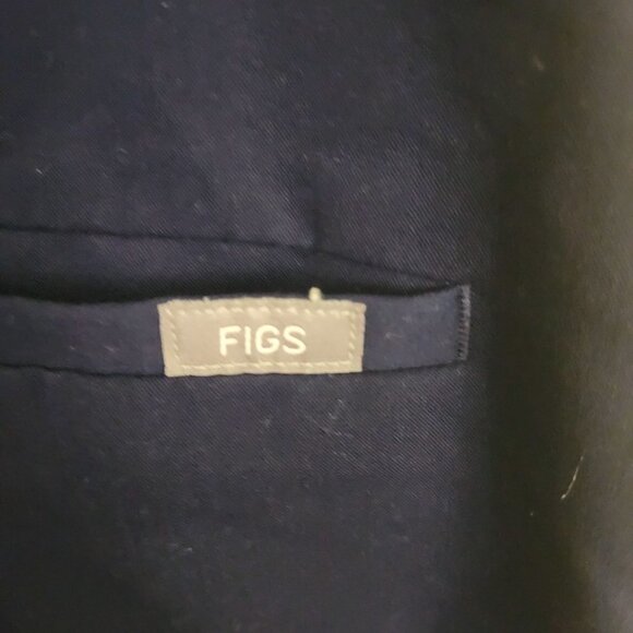 Figs Casma Three Pocket Scrub Top Navy Size XL - Picture 8 of 10